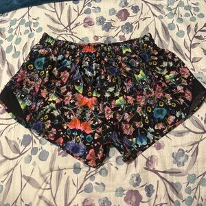 Lululemon Hotty Hot Shorts